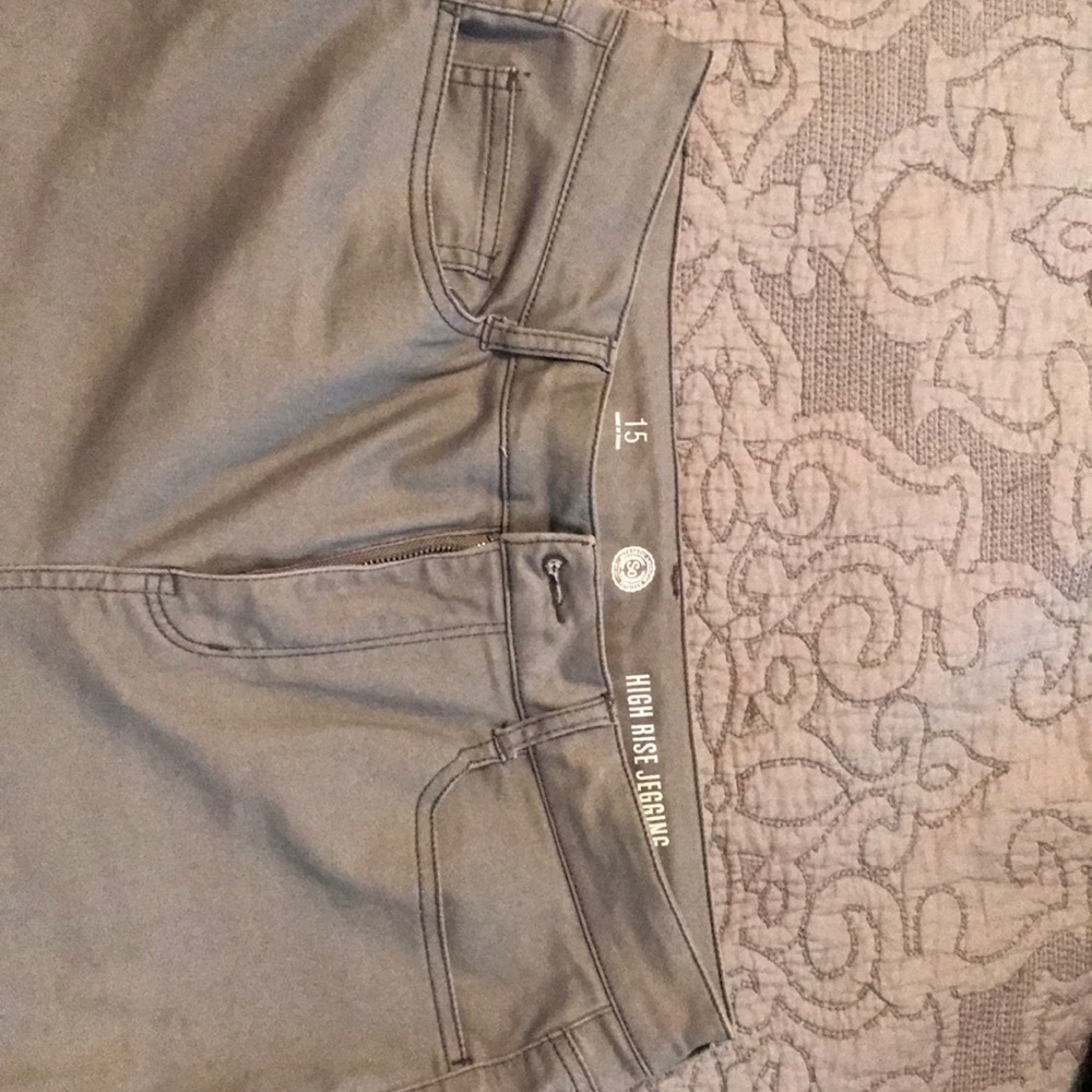 SO High-waisted Jegging